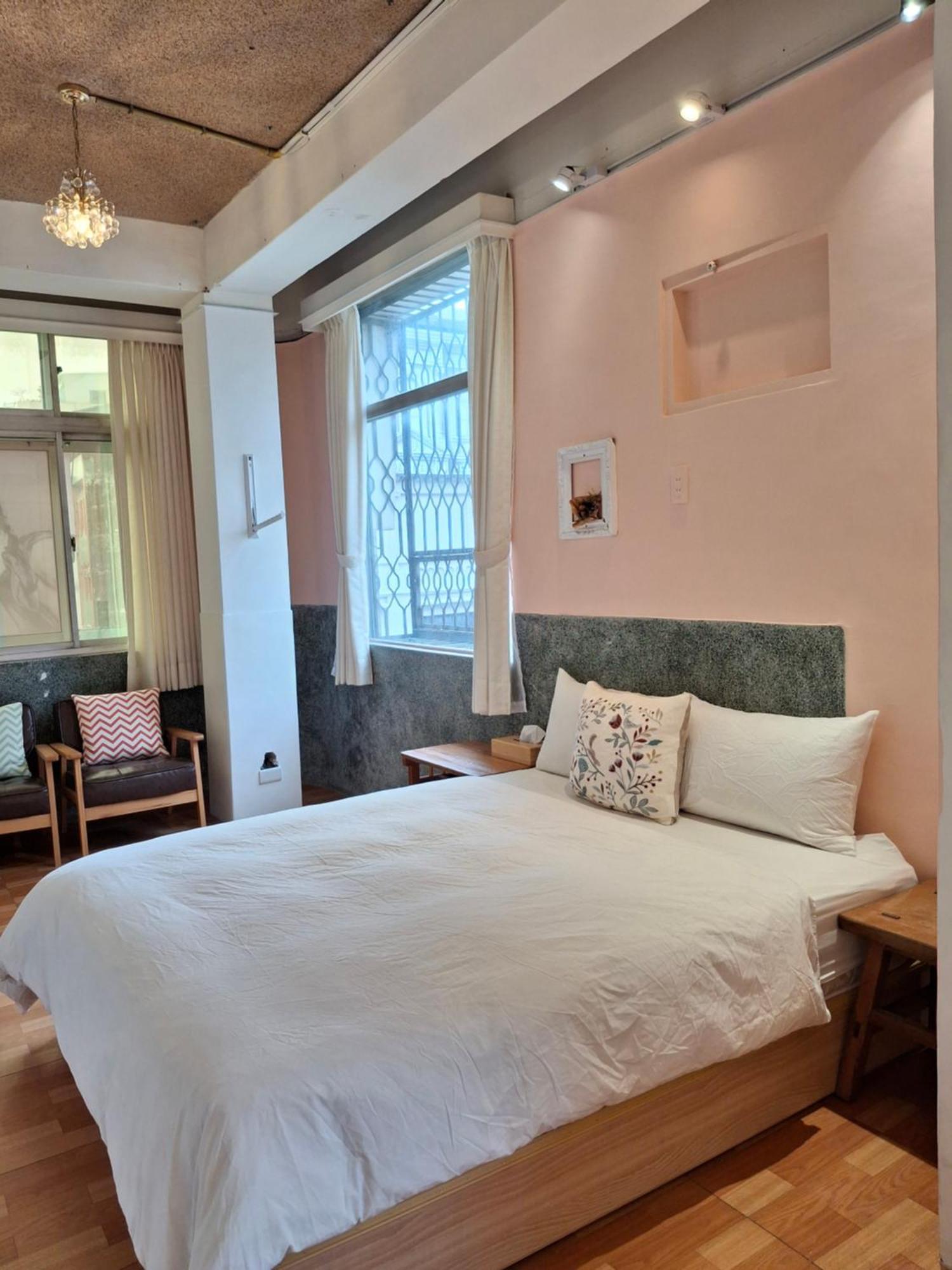 立秝禾 每層獨房 Villa為三樓以上全包層 亦可全包棟 Tainan Exterior photo